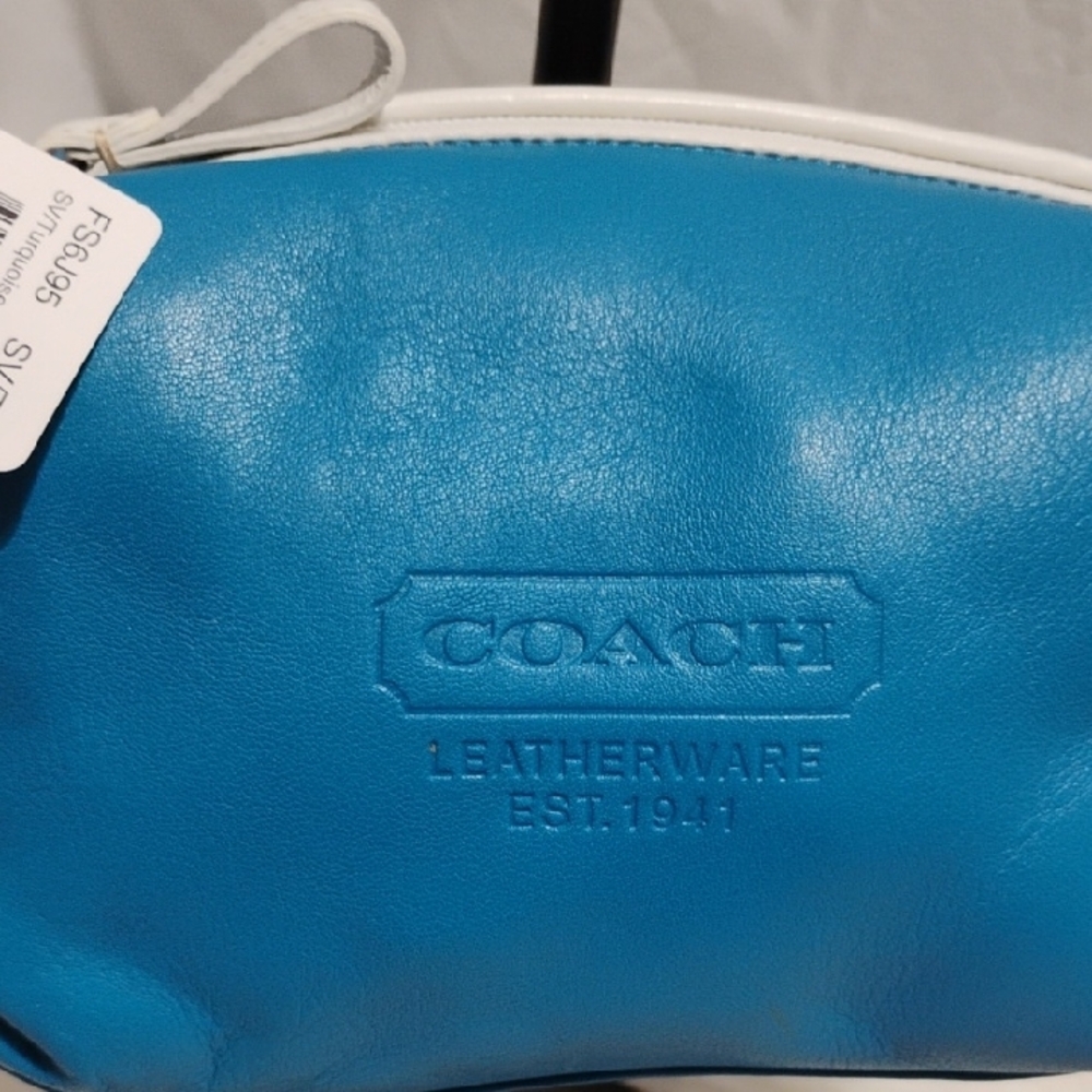 FIRM PRICE! RARE! NWT Coach Blue/White Leather Mini Shoulder Bag - Picture 4 of 16